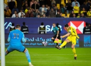 开云下载-足球震撼，球场上的较量引发巨大关注的简单介绍