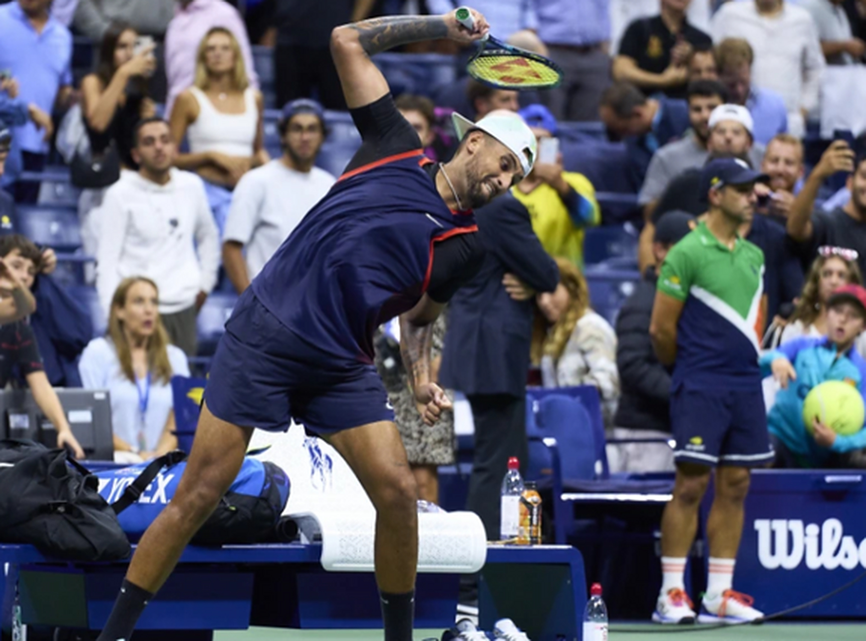 世界网球队横扫美国网球队,克耶高斯绝境逆转的简单介绍 世界网球队横扫美国网球队,克耶高斯绝境逆转的简单介绍