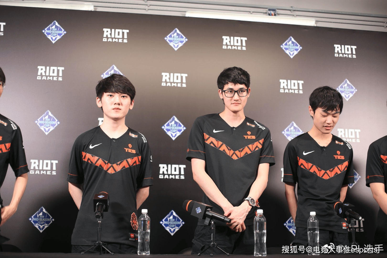 JDGaming血洗C9,Clozer统治全场的简单介绍 JDGaming血洗C9,Clozer统治全场的简单介绍