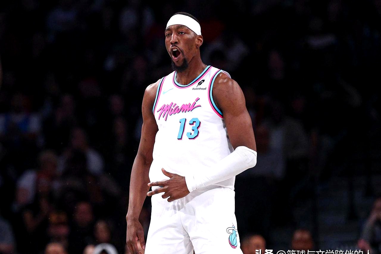 塞尔维亚男篮血洗猛龙，阿德巴约绝境逆转的简单介绍