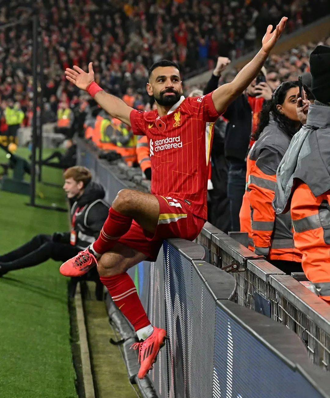 萨拉戈萨主场失利,遭遇连败困境的简单介绍 萨拉戈萨主场失利,遭遇连败困境的简单介绍