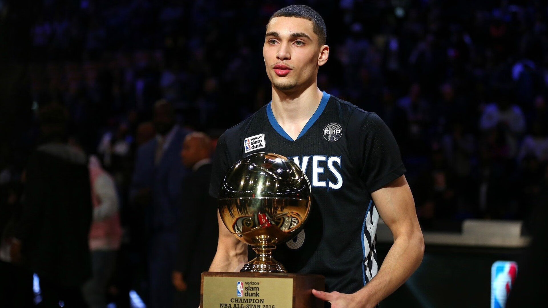 赛道与球场，速度与力量的巅峰对决