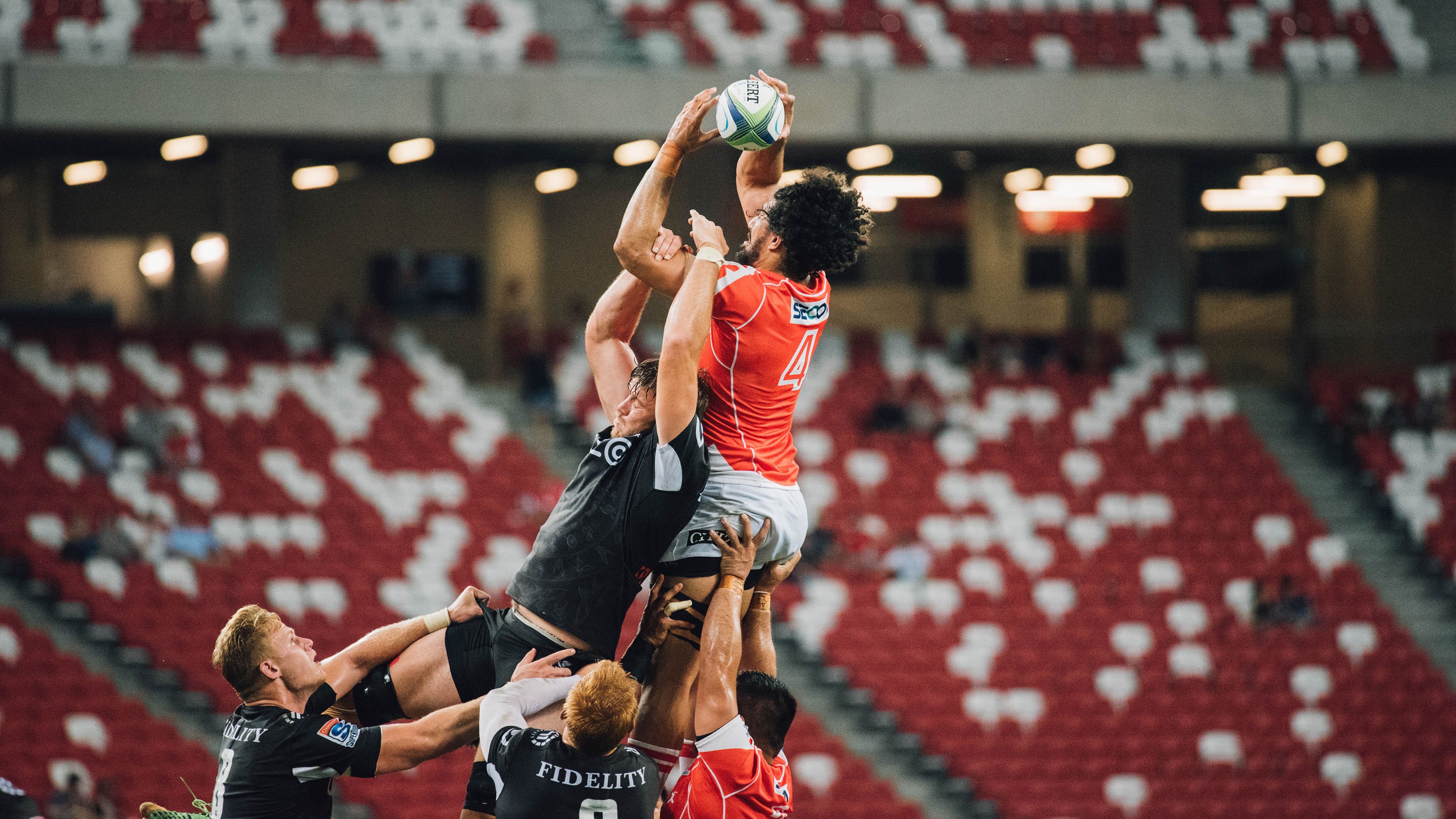 街道上的交响曲，哈弗茨的生涯之夜与F1引擎的轰鸣