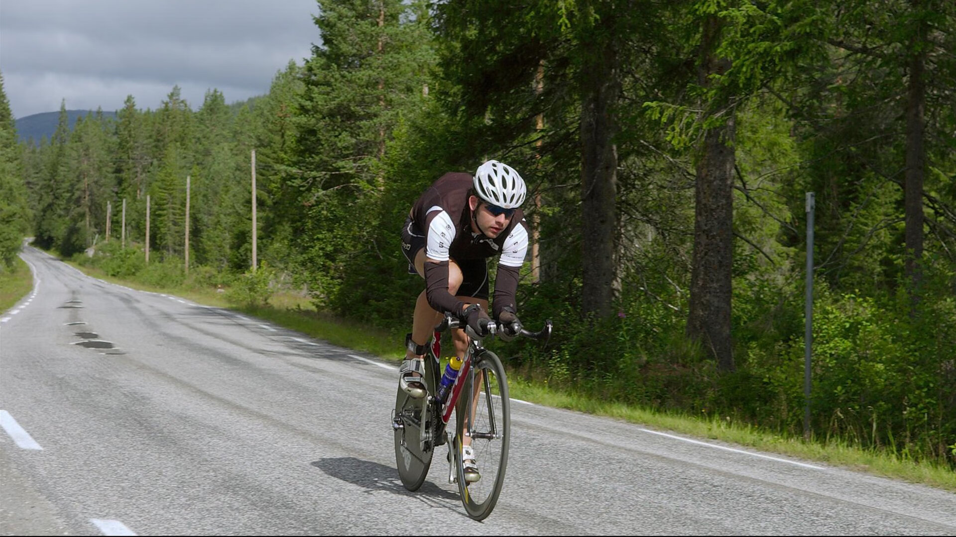 法比尼奥一锤定音，德国战车轻取马竞展露冠军相